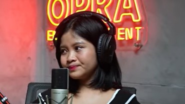 img-title Sakit Hati dengan Doddy, Chika Sesenggukan Dilarang Ketemu Mayang