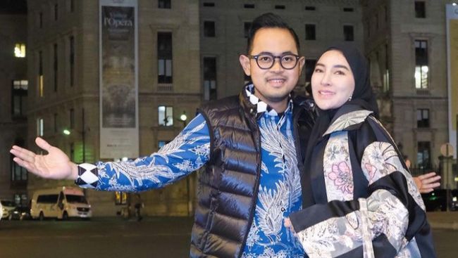 Shandy Purnamasari dan Gilang Widya alias Juragan 99 menjadi perbincangan netizen usai sang istri mengunggah keduanya "akan berpisah".