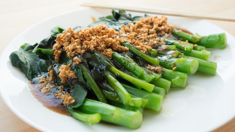Chinese kale on oyster sauce.