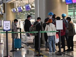 Keluarga Korban China Eastern Serbu Bandara Minta Kepastian