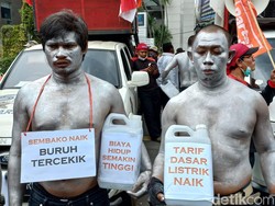 Demo di Kemendag, Partai Buruh Tuntut Pemerintah Turunkan Harga Minyak