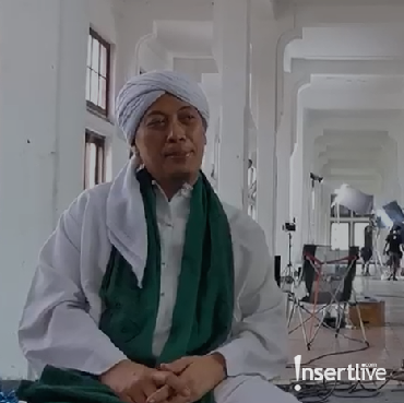 Lirik Lagu Engkau Tak Sendiri - Opick feat Reza Artamevia