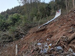 Boeing 737-800 Hancur Setelah Jatuh di China, Begini Penampakannya