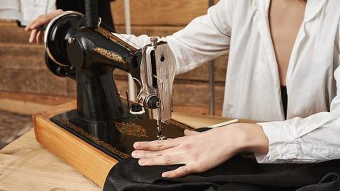 Sejarah Perkembangan Mesin Jahit, Model Jadul Masih Jadi Favorit!