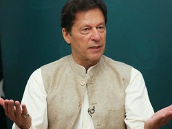 PM Pakistan Imran Khan Tampil Agresif Hadapi Pemakzulan