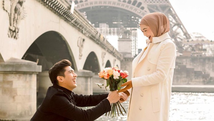 Ria Ricis dan Teuku Ryan Ria Ricis dan Teuku Ryan