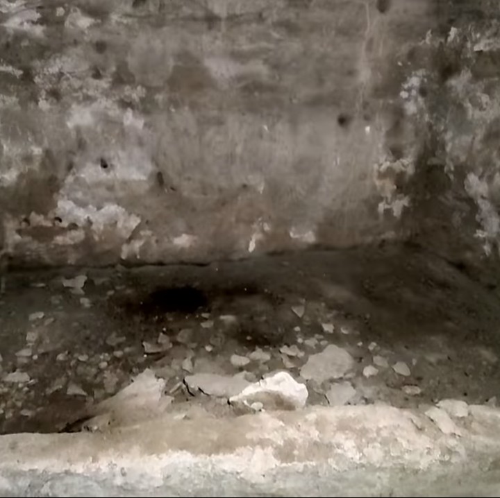 <p>Rumah batu ini dipahat selama tiga tahun, yakni dari 1993 hingga 1999. (Foto: YouTube FHR 21 ENTERTAINMENT)<br /><br /><br /></p>