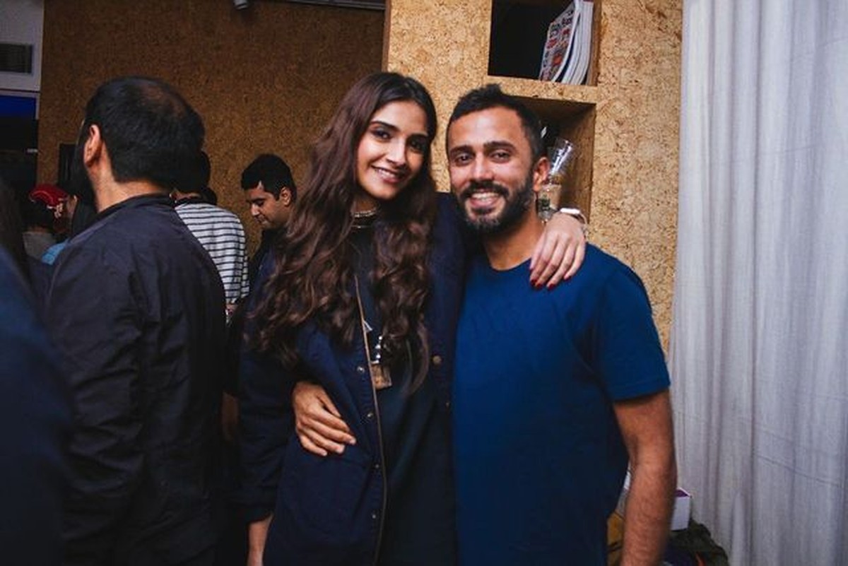 Sonam Kapoor hamil anak pertama