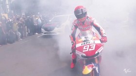 VIDEO: Marquez Ngepot, Parade Heboh MotoGP Mandalika