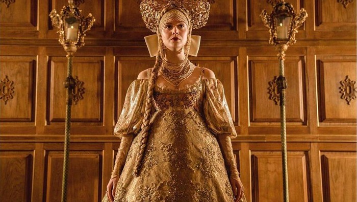 Mengenal Sarafan, Gaun Tradisional dari Rusia yang Sering Jadi Inspirasi Desainer Terkemuka