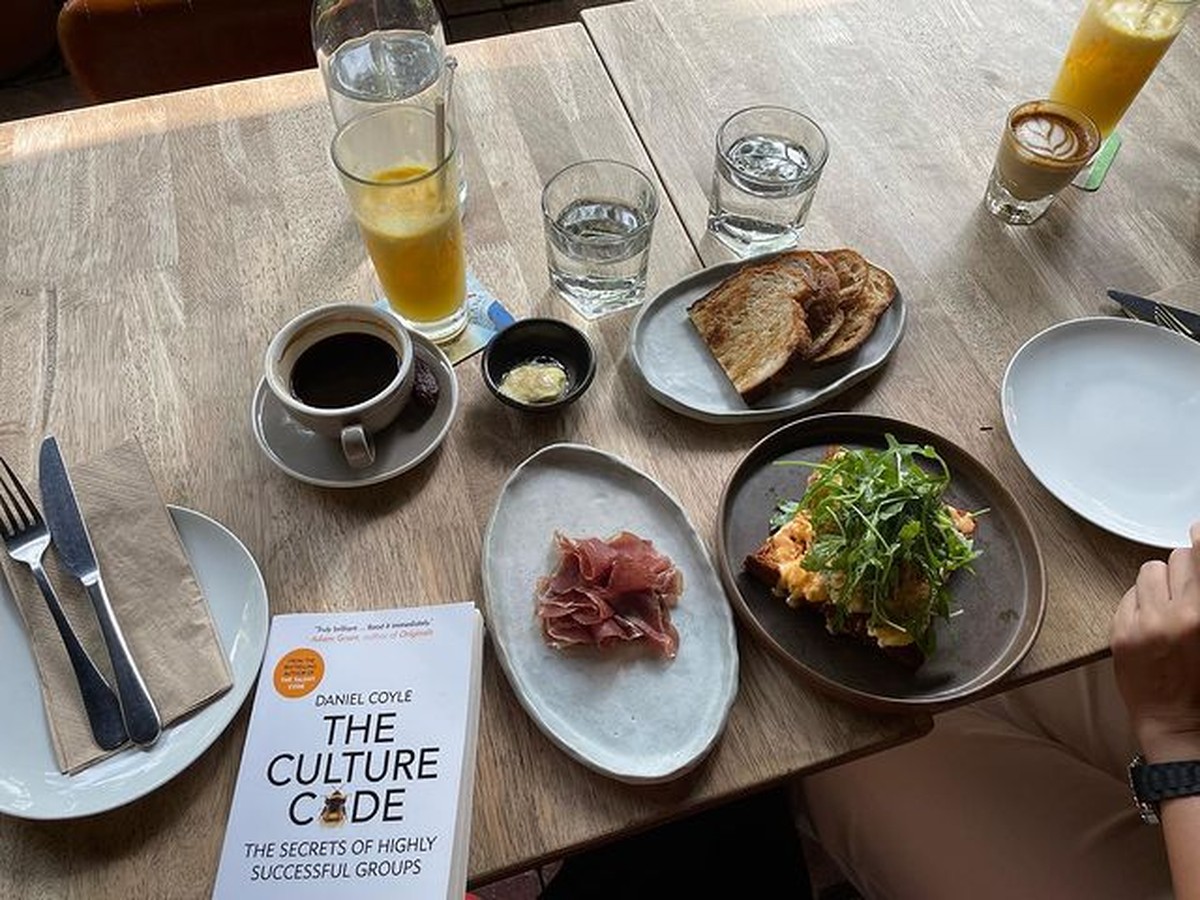 Engku Emran rayakan satu tahun pernikahan dengan Noor Nabila