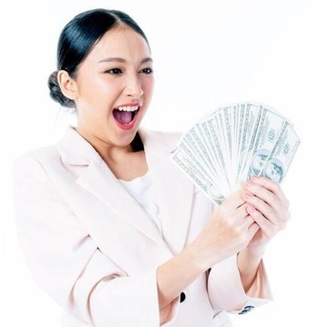 img-title Kabar Baik, Menaker Akan Atur Gaji Perempuan Setara dengan Pekerja Pria!