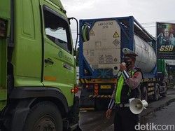 Kondisi Terkini Kemacetan Jalur Pantura Rembang-Pati Sore Ini