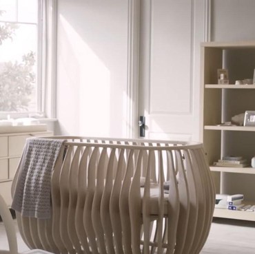 7 Potret Kamar Mewah Anak Kedua Kylie Jenner, Lemari Dipenuhi Sepatu Mahal