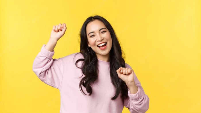Pancarkan Aura Positif, 3 Trik Psikologi Ini Membantumu Lebih Percaya Diri Pancarkan Aura Positif, 3 Trik Psikologi Ini Membantumu Lebih Percaya Diri
