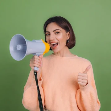Sempat Bikin Kontroversi, 3 Figur Publik Perempuan Ini Punya Kecerdasan Emosional Sangat Tinggi! Ada Artis Hollywood!