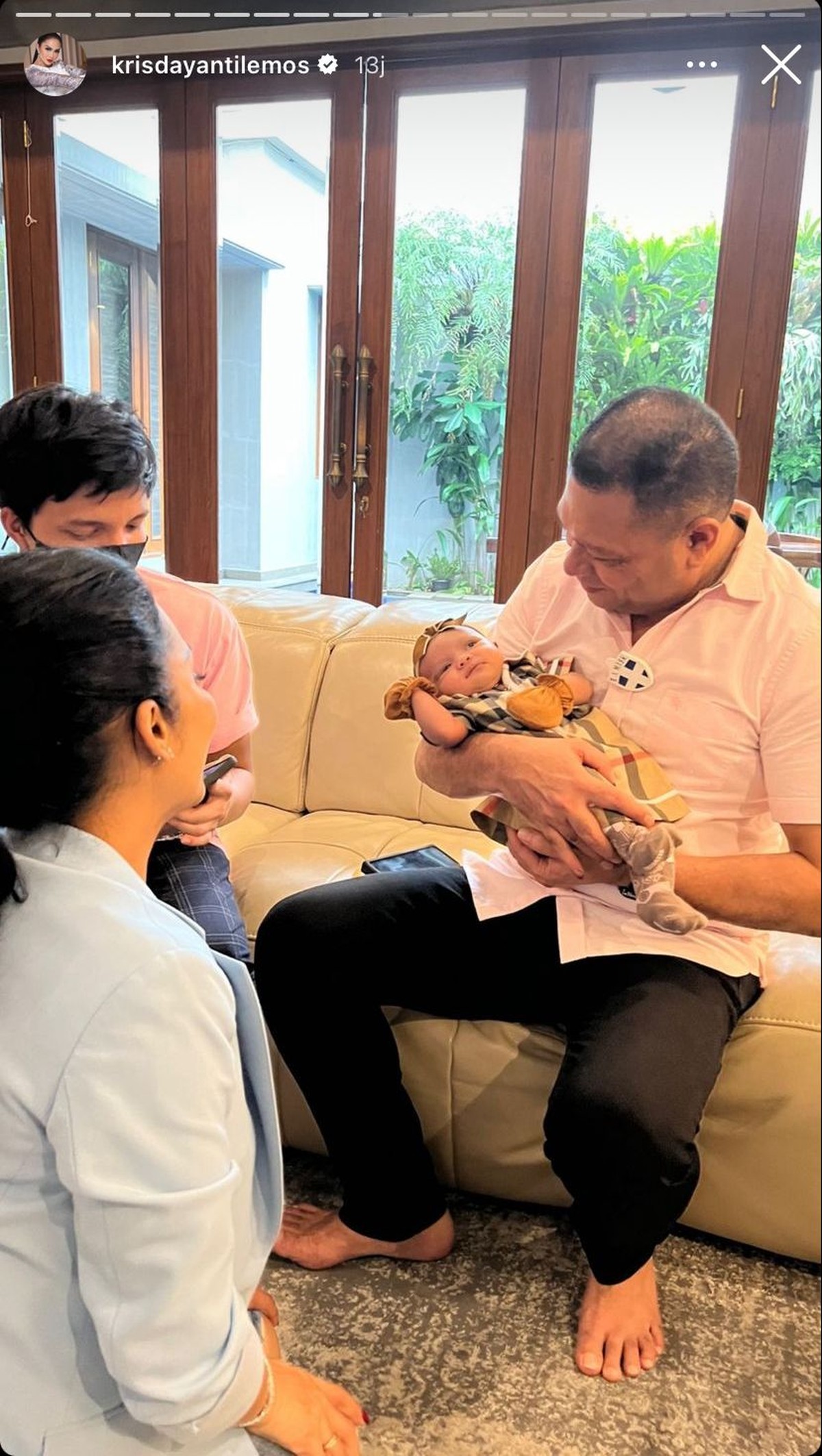 Raul Lemos kunjungi dan gendong baby Ameena