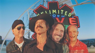 img-title Nama Red Hot Chili Peppers akan Terukir di Bintang Hollywood Walk of Fame