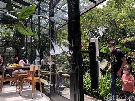 Terpopuler: Tempat Wisata Keluarga di Sentul - Kisah WNI Kerja di Australia 11 Tahun