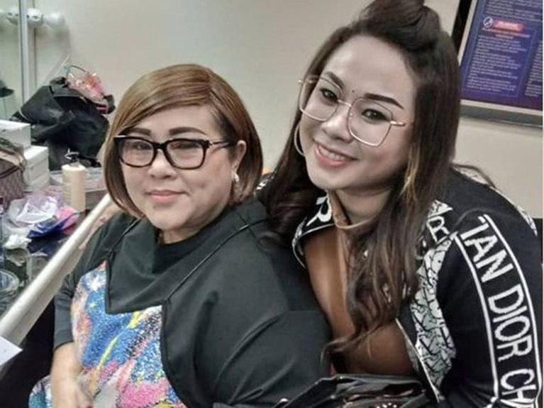 Tante Lala Potret Keakraban Tante Lala dan Para Selebritis Tanah Air