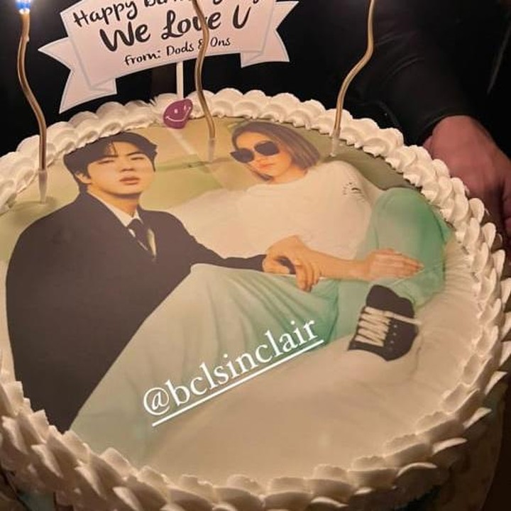 <p>Bahkan, BCL juga dapat kue tart bergambar Jin BTS, lho.(Foto: Instagram)<br /><br /><br /></p>