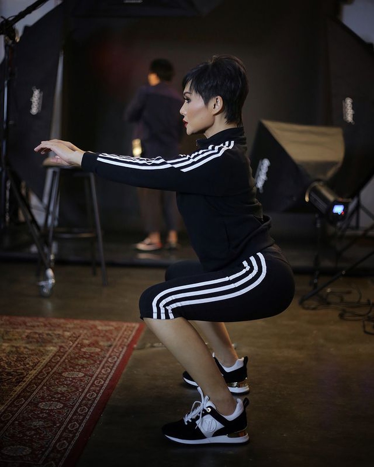 Potret Yuni Shara Saat Olahraga