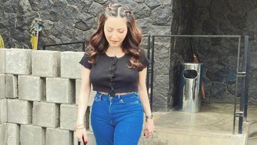 img-title Tengah Sakit, Ayu Aulia Sambangi Polres untuk Jalani Pemeriksaan