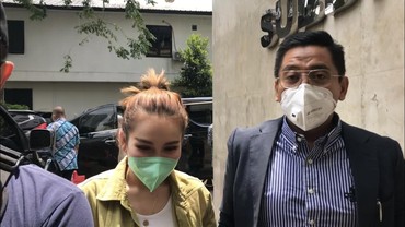 Ini Kata Ayu Ting Ting Perihal Cabut Laporan Kasus dengan KD