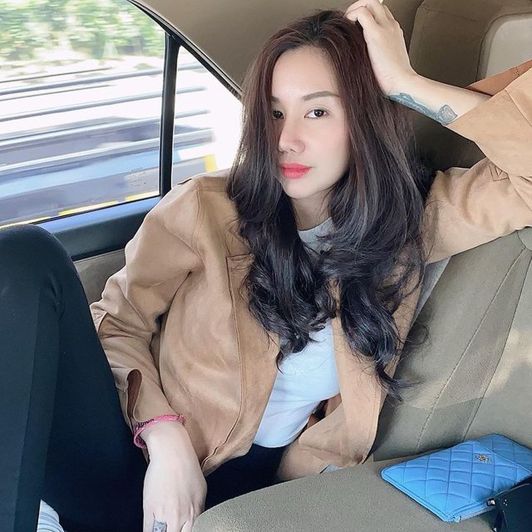 Chika Kinsky Mantan kekasih Adipati Dolken