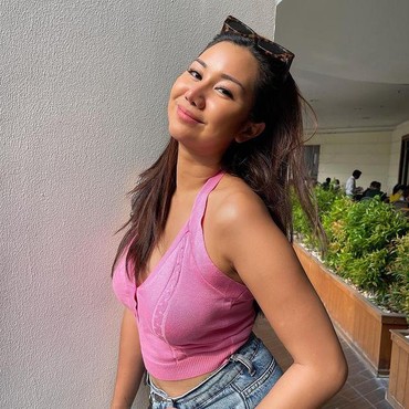 Isu Eks Adipati Dolken Tunangan Sama Pacar Sesama Jenis, Niat Nikah di AS?