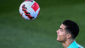 Anak Ronaldo Bocorkan Transfer Sang Ayah?