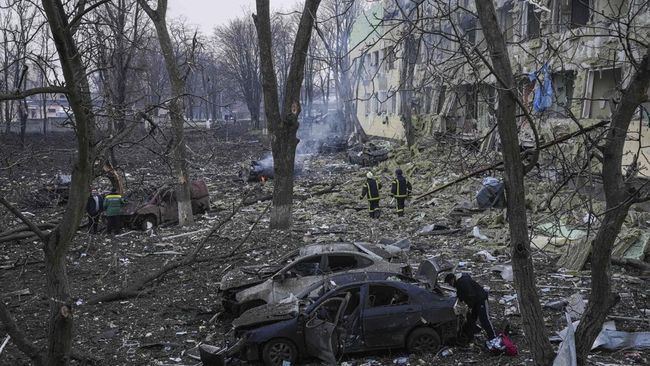 300 Orang Tewas Akibat Serangan Rusia ke Gedung Teater Mariupol