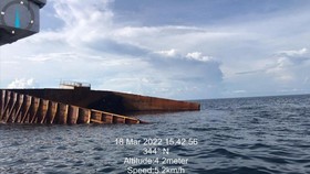 Kapal Pengangkut Batu Bara Terdampar, Perairan Masalembu Menghitam