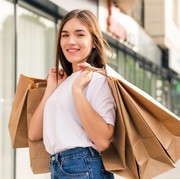 Ingin Menggunakan Uang THR untuk Self Reward? Ikuti 3 Kiat Ini Agar Tidak Menyesal!