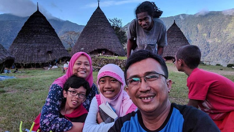 Keluarga Kusmajadi Keluarga Kusmajadi