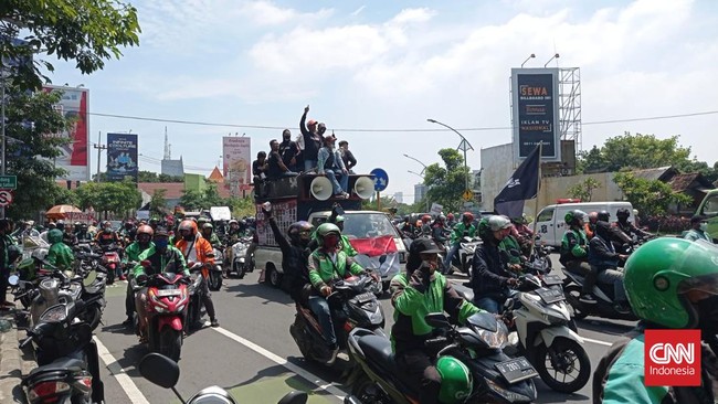 Kenaikan tarif ojol diatur melalui Keputusan Menteri (KM) Perhubungan Nomor KP 564 Tahun 2022