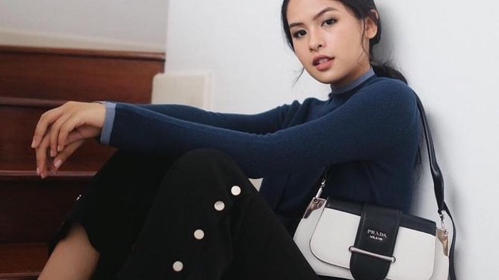 Selalu Modis, Intip yuk Koleksi Tas Branded Maudy Ayunda yang Jarang Terekspos Selalu Modis, Intip yuk Koleksi Tas Branded Maudy Ayunda yang Jarang Terekspos