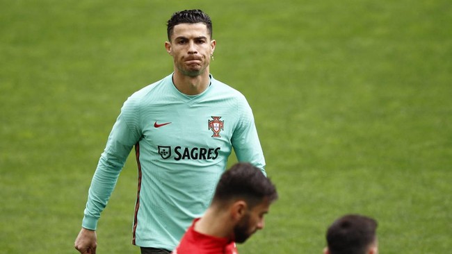 Bintang timnas Portugal Cristiano Ronaldo merespons pertanyaan tentang rencana pensiun dari sepak bola usai Piala Dunia 2022.