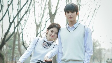 Lirik Lagu We'll Shine Brighter Than Any Other Stars (OST Soundtrack #1) - Lee Hi