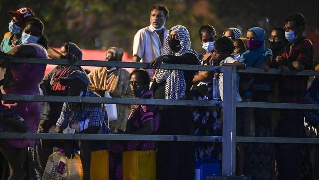 Warga Sri Lanka Cemas Kekurangan Pangan: Kami Bakal Mati Krisis ekonomi yang terjadi sejak beberapa bulan terakhir membuat cemas warga Sri Lanka akan nasibnya di waktu mendatang.