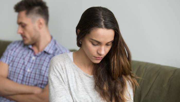 Jangan Ketipu Cinta, Ini Tanda Pria yang Hanya Memanfaatkanmu Saja!