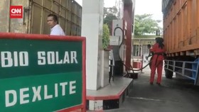 VIDEO: Solar Langka, Sebabkan Antrean Truk Sepanjang 2 Km