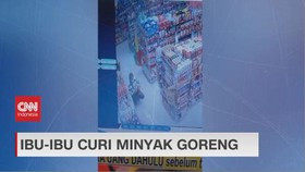 VIDEO: Ibu-Ibu Curi Minyak Goreng, Protes Minyak Goreng Mahal