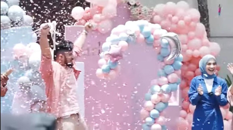 Gender Reveal Irish Bella