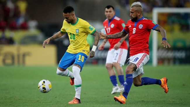 Neymar dan Philippe Coutinho sukses menyumbang gol saat Brasil mengalahkan Chile 4-0 pada Kualifikasi Piala Dunia 2022 zona CONMEBOL.