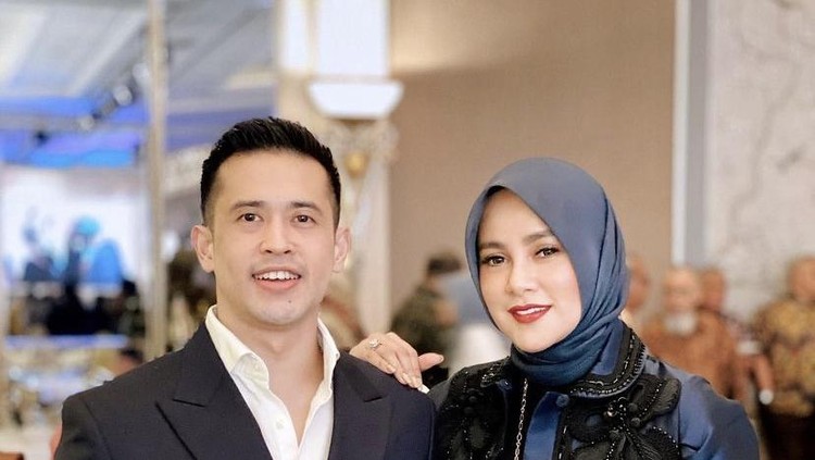 Intip Kebersamaan Olla Ramlan dan Aufar Hutapea Saat Acara Makan Keluarga