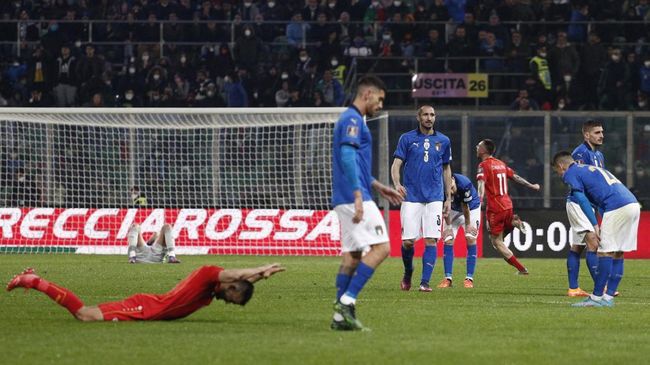Presiden Federasi Sepak Bola Italia (FIGC) Gabriele Gravina memastikan timnas Italia sudah tidak punya peluang lolos ke Piala Dunia 2022.