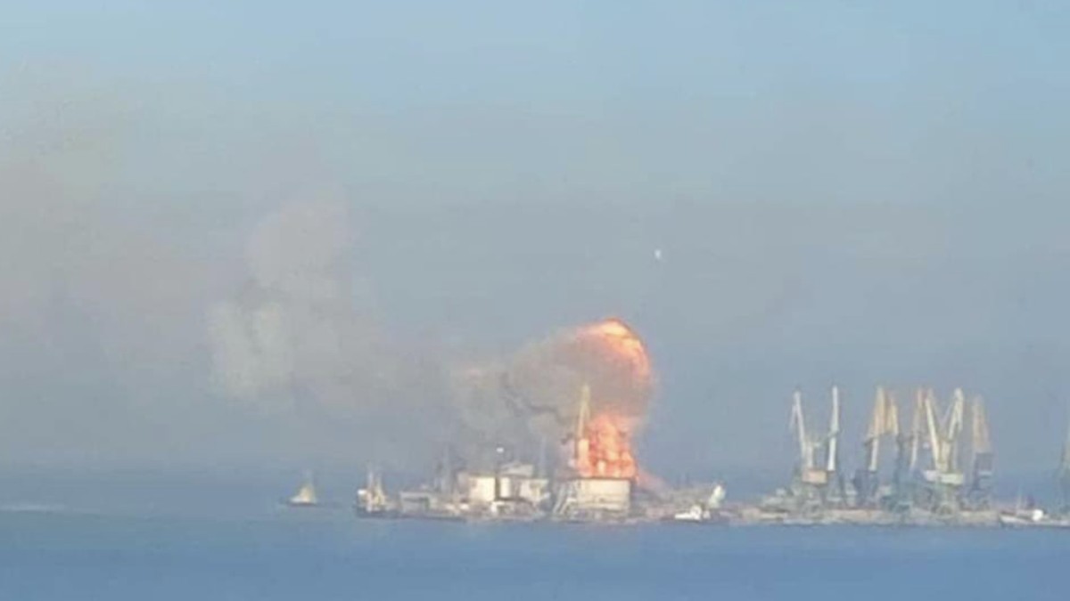 Breaking: AS Tembak Kapal Tanker Iran di Selat Hormuz