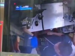 Kasir Minimarket di Pekanbaru Dianiaya Manajer, Diduga Dipicu Asmara