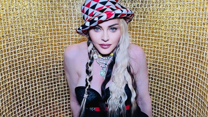 Tetap Stylish di Usia 63 Tahun, Begini Perubahan Gaya Madonna dari Masa ke Masa Tetap Stylish di Usia 63 Tahun, Begini Perubahan Gaya Madonna dari Masa ke Masa